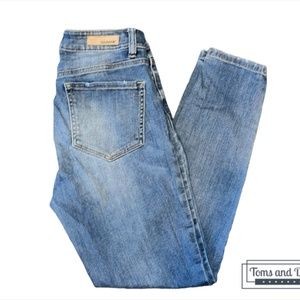 Garage Women's Dark Blue Mid-rise Jean